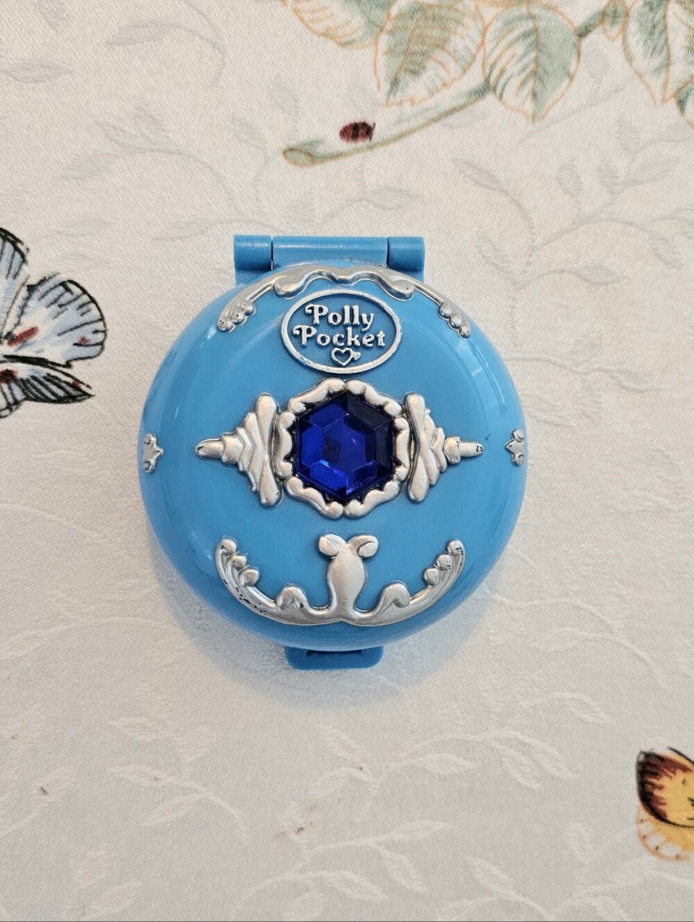 1992 Polly Pocket Jeweled Sea with Mermaid and Concealed "Jewel!"